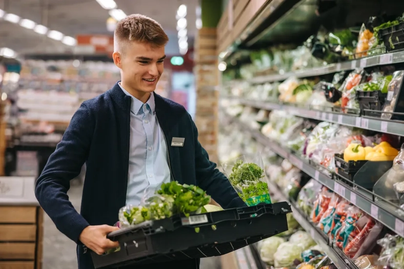 What Retailers Need to Know About Teen Background Checks